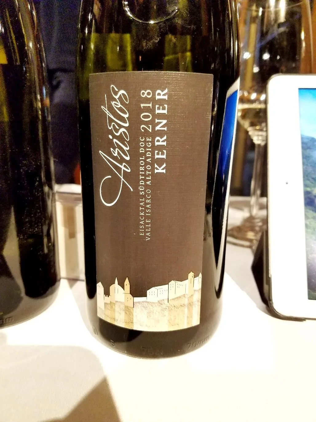 Eisacktaler Kellerei Kerner 2018, James Suckling Great Wines of Italy New York 2020, Wine Casual