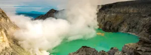 In the footsteps of the sulphur miners - Visiting the sulphur mine of Kawah Ijen, Java, Indonesia