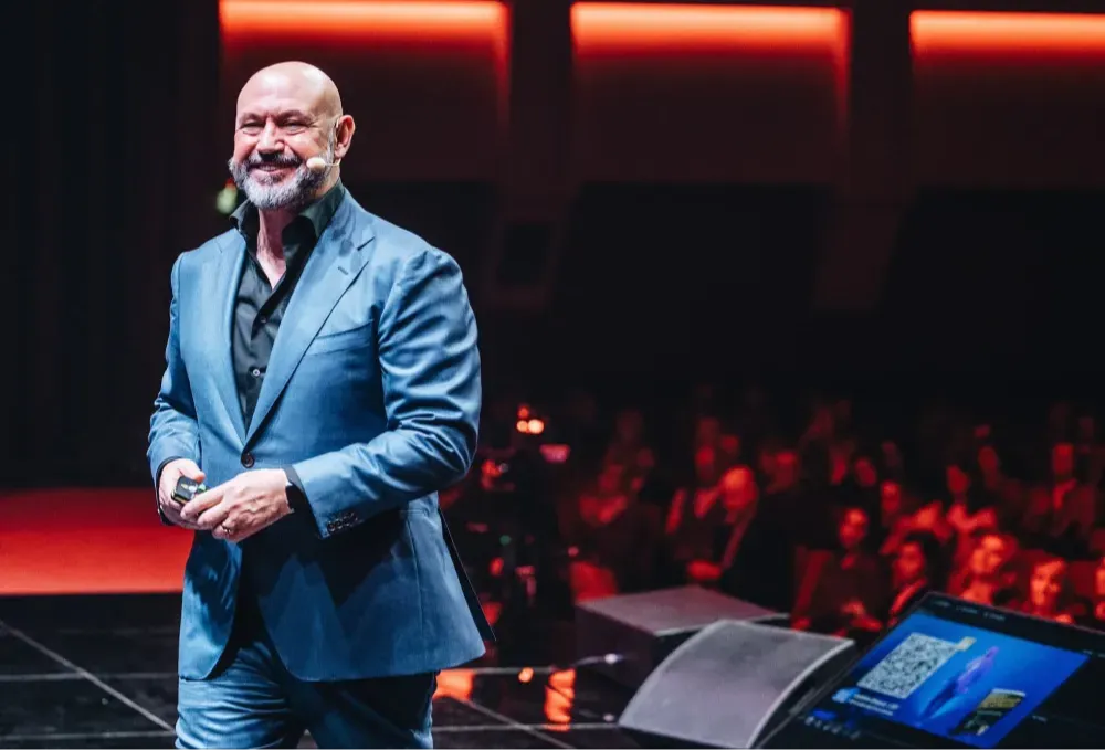 Motivational Speaker Andrew Bryant Self-leadership