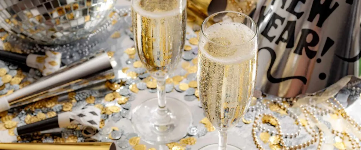 The Best Sparkling Wines To Ring In The New Year